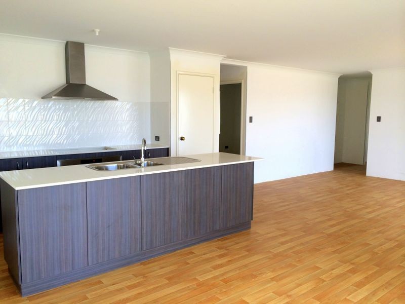 6 Solstice Bend, Wellard WA 6170