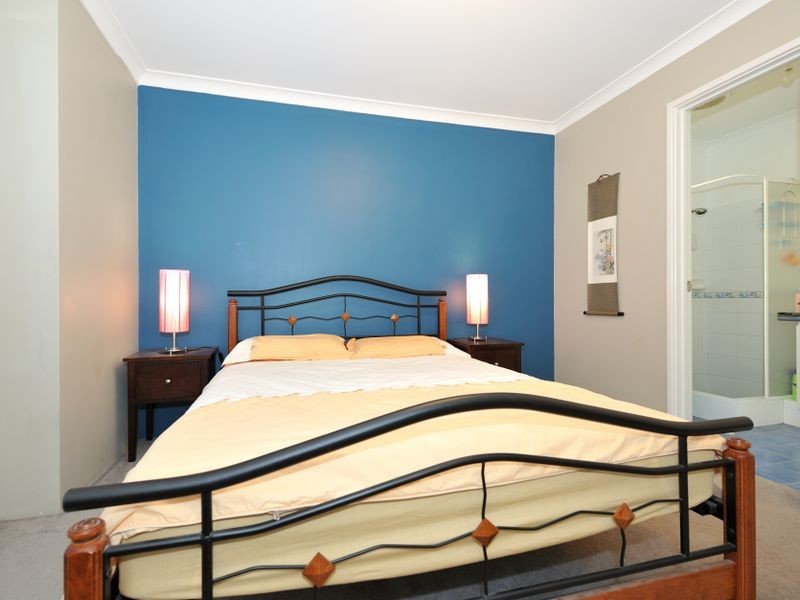 31 Nunney Rd, Orelia WA 6167