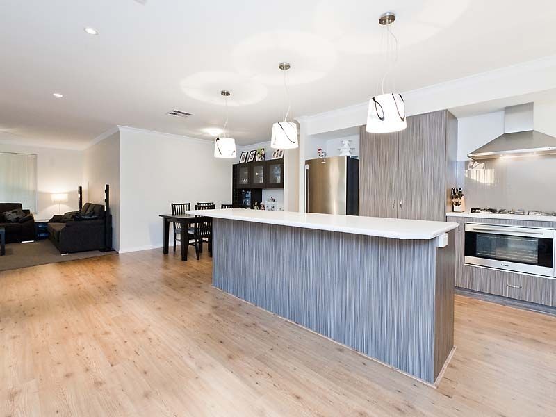 18 Chertsey Way, Wellard WA 6170