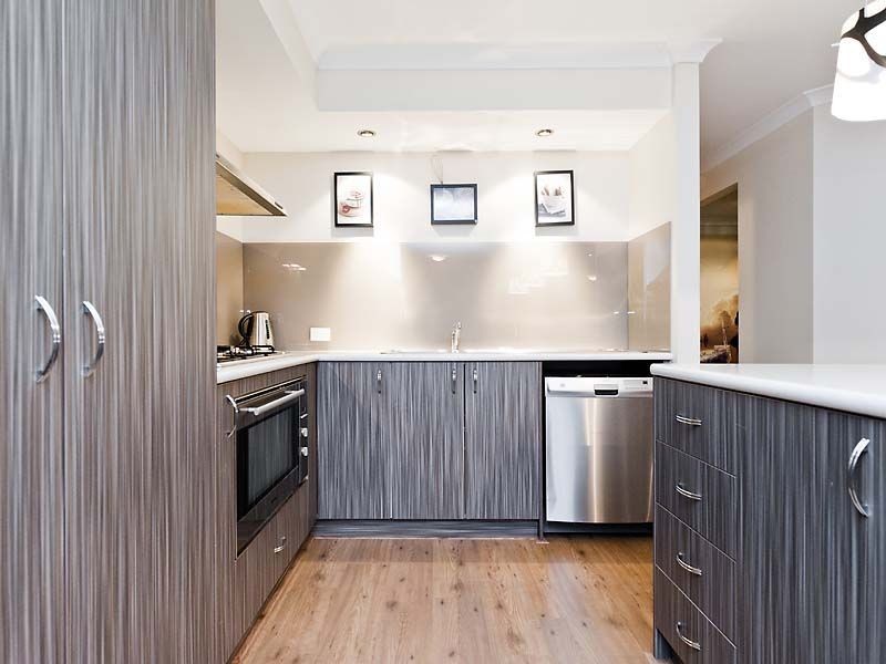 18 Chertsey Way, Wellard WA 6170
