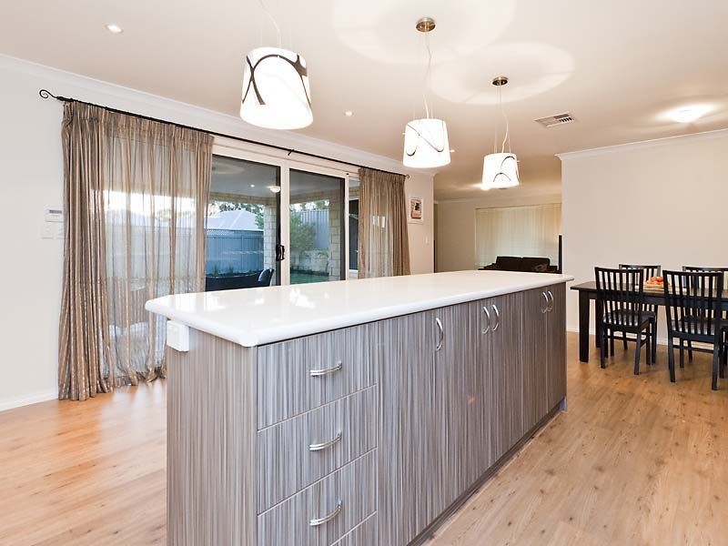 18 Chertsey Way, Wellard WA 6170