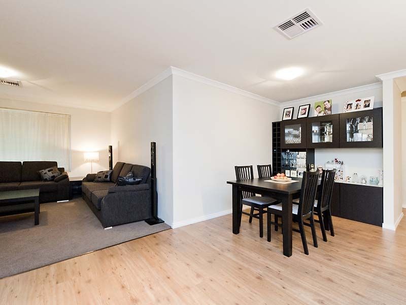 18 Chertsey Way, Wellard WA 6170