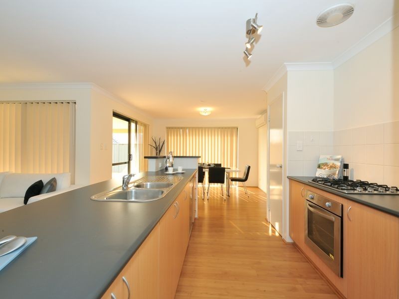 4 Addlestone Brace, Wellard WA 6170