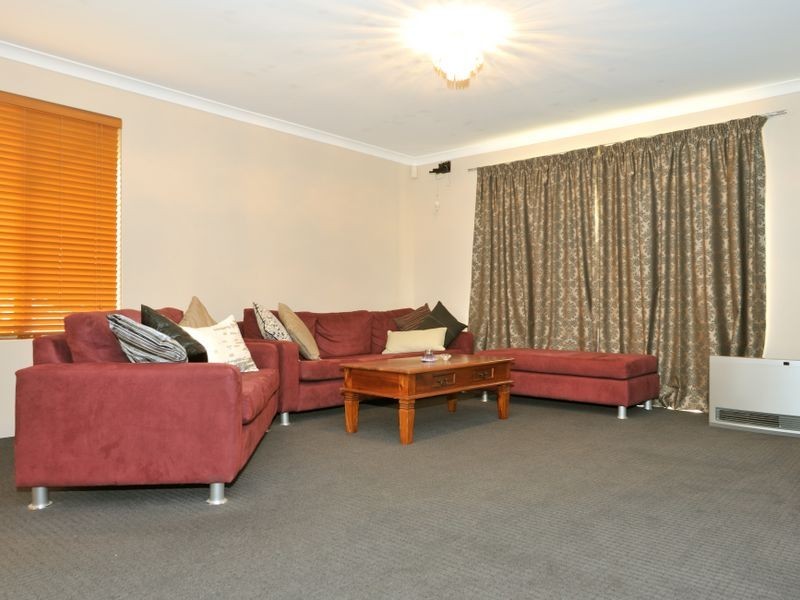 7 Mercer Court, Leda WA 6170