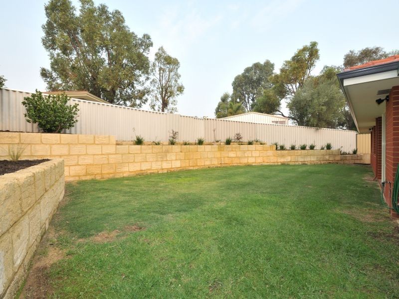 7 Mercer Court, Leda WA 6170