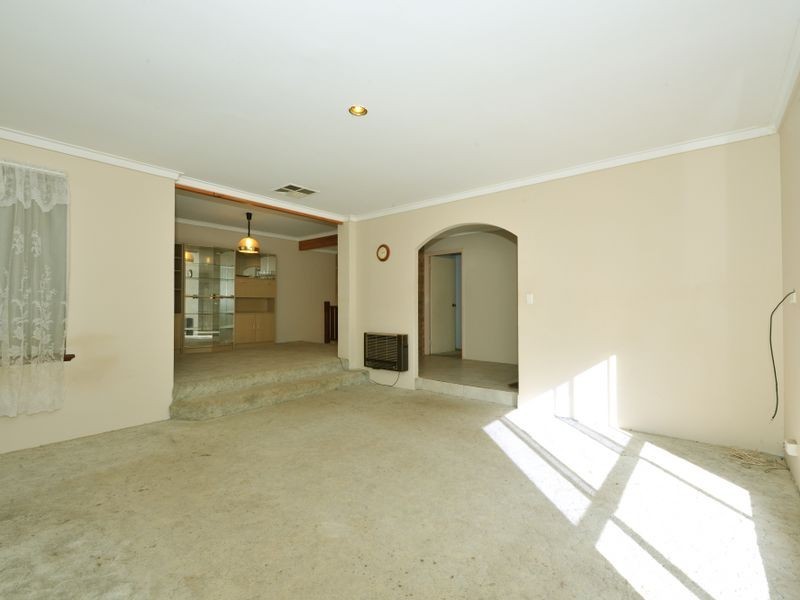 103 Meares Avenue, Parmelia WA 6167