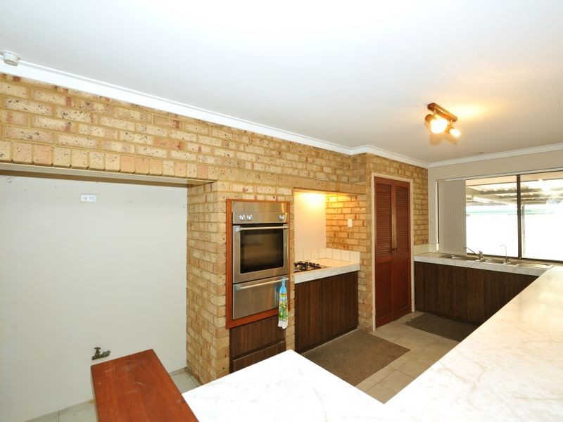 103 Meares Avenue, Parmelia WA 6167