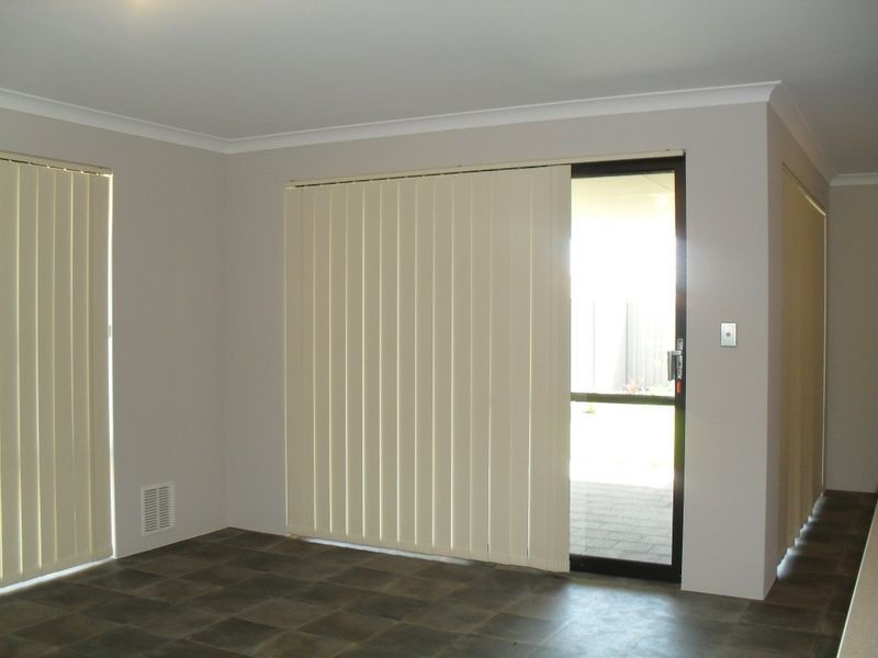 18 Shaftesbury Way, Wellard WA 6170