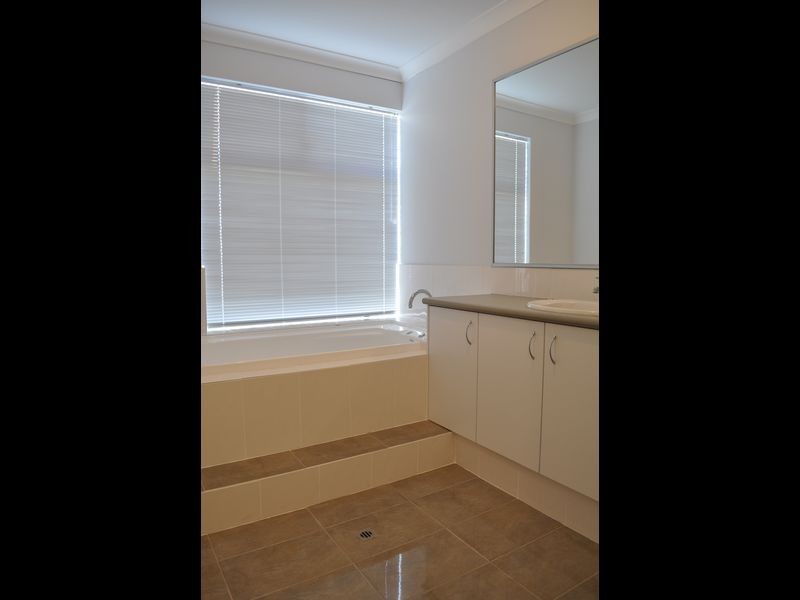 30 Durango Turn, Aubin Grove WA 6164