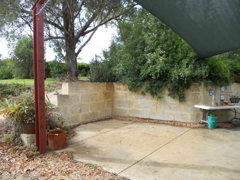 339 Mandogalup Road, Hope Valley WA 6165