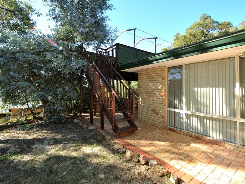 1 Shearer Court, Wellard WA 6170