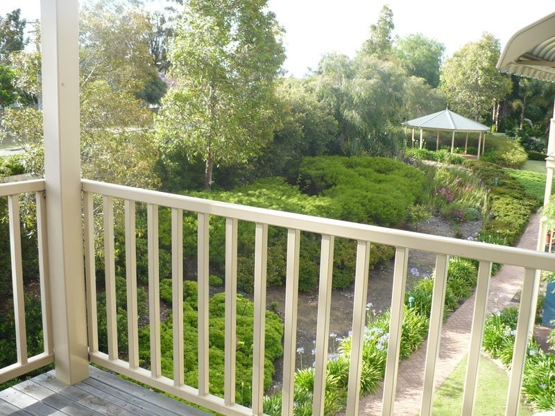 12/21 Fennager Way, Calista WA 6167