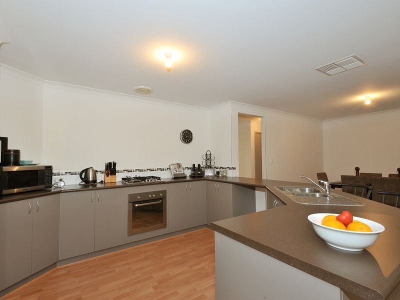 162 Runnymede Gate, Leda WA 6170