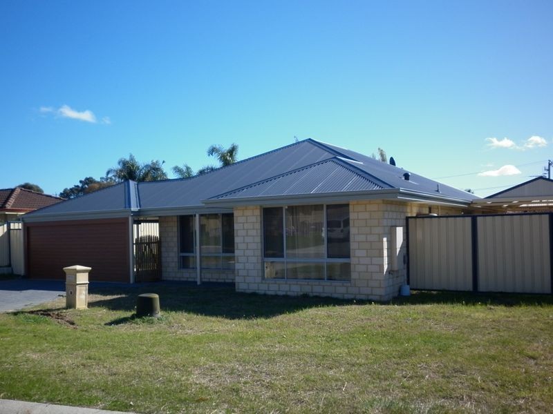 2 Garrett Cnr, Parmelia WA 6167