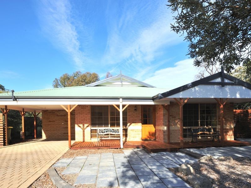 90 Silversmith Street, Wellard WA 6170