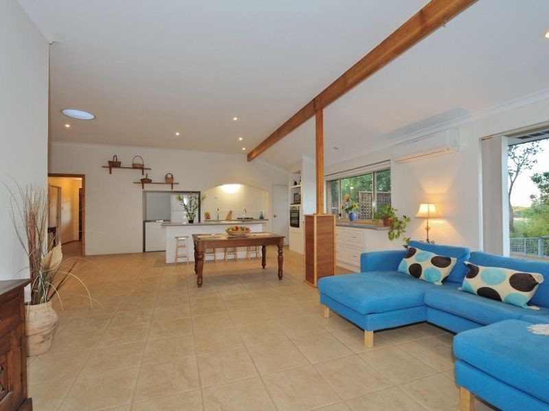 90 Silversmith Street, Wellard WA 6170