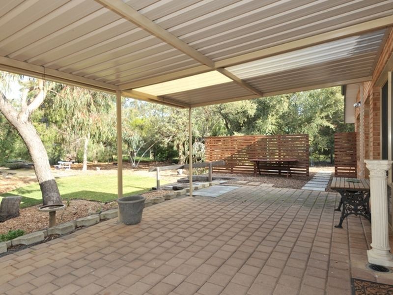 90 Silversmith Street, Wellard WA 6170