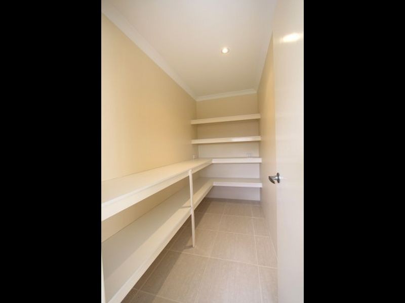 14 Shaftesbury Way, Wellard WA 6170