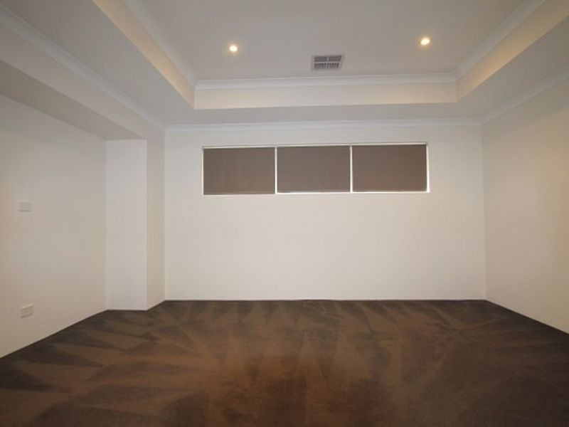 14 Shaftesbury Way, Wellard WA 6170
