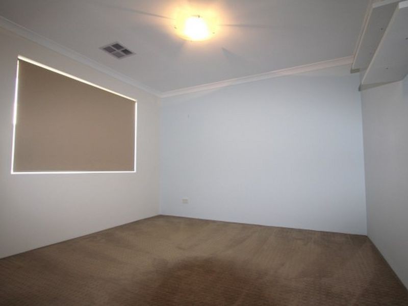 14 Shaftesbury Way, Wellard WA 6170