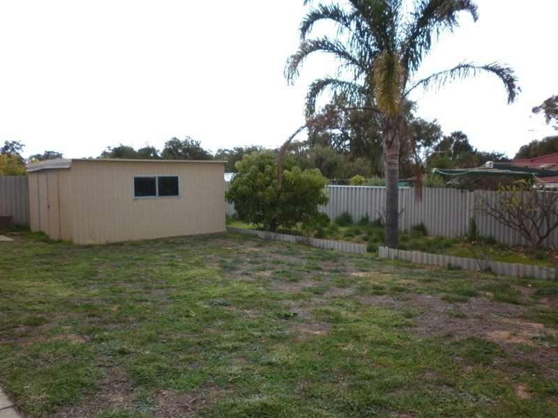 53 Challenger Avenue, Parmelia WA 6167