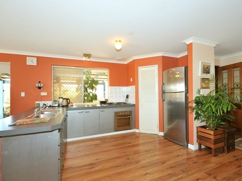 38 McNairn Cross, Leda WA 6170