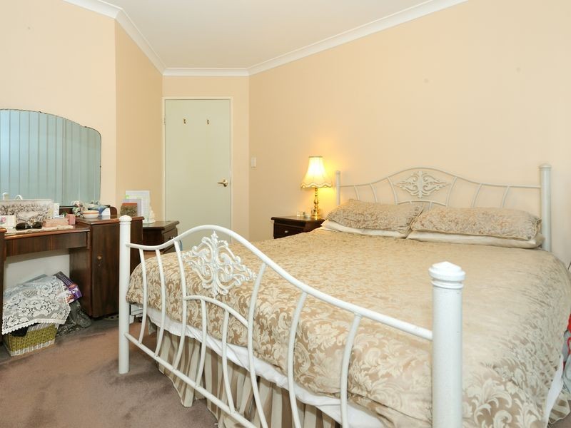 38 McNairn Cross, Leda WA 6170