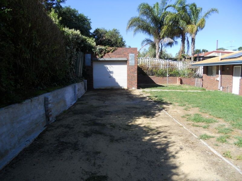 1 Blay Road, Calista WA 6167