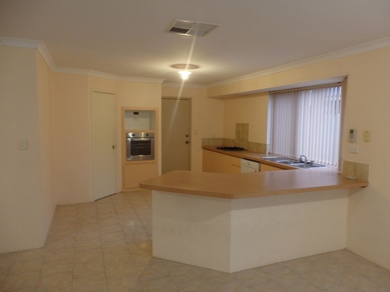 12 Freycinet Circuit, Aubin Grove WA 6164