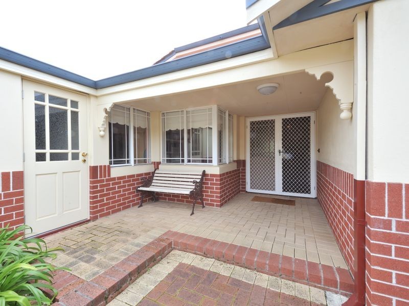 9 Porter Gardens, Leda WA 6170