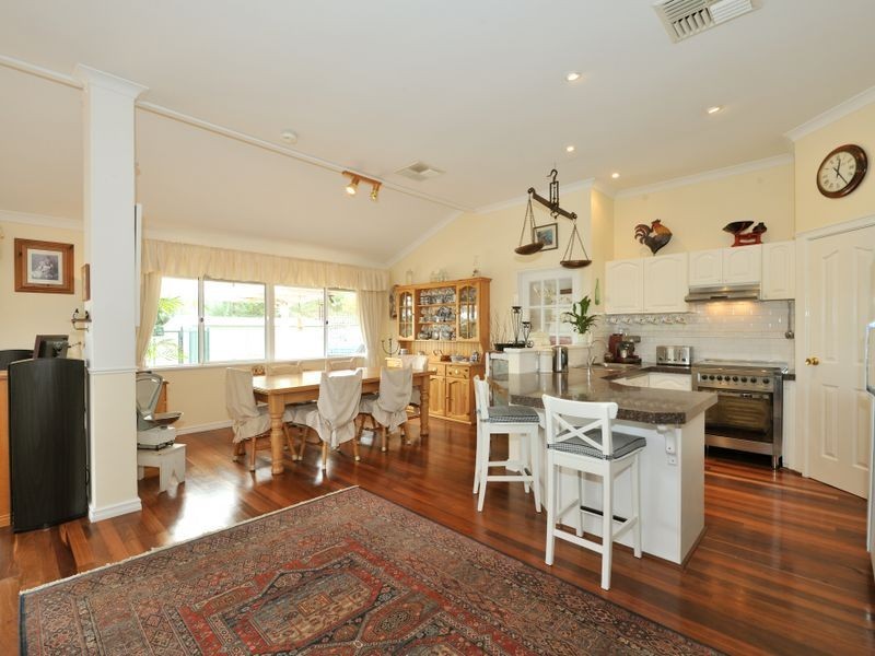 9 Porter Gardens, Leda WA 6170