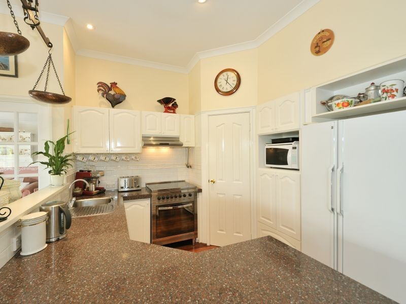 9 Porter Gardens, Leda WA 6170