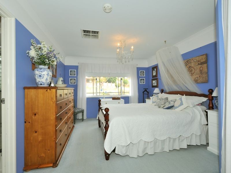 9 Porter Gardens, Leda WA 6170