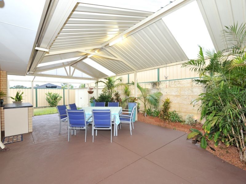 40 Pepperell Crescent, Leda WA 6170