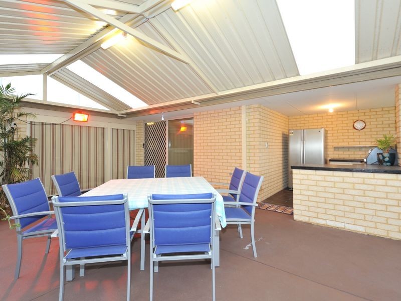 40 Pepperell Crescent, Leda WA 6170