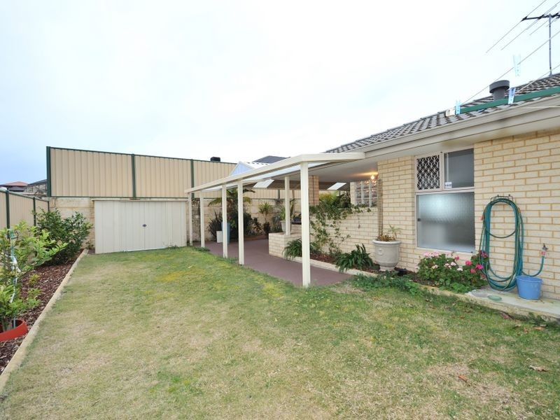 40 Pepperell Crescent, Leda WA 6170