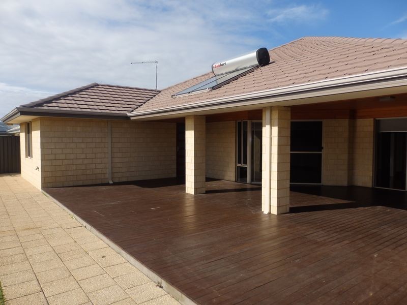 7 Claret Ash Boulevard, Baldivis WA 6171