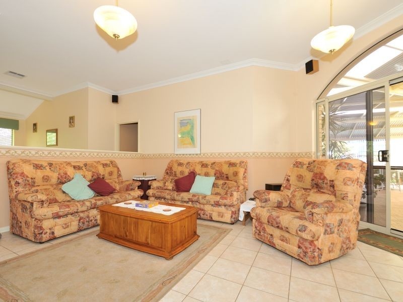 13 Baker Mews, Wellard WA 6170