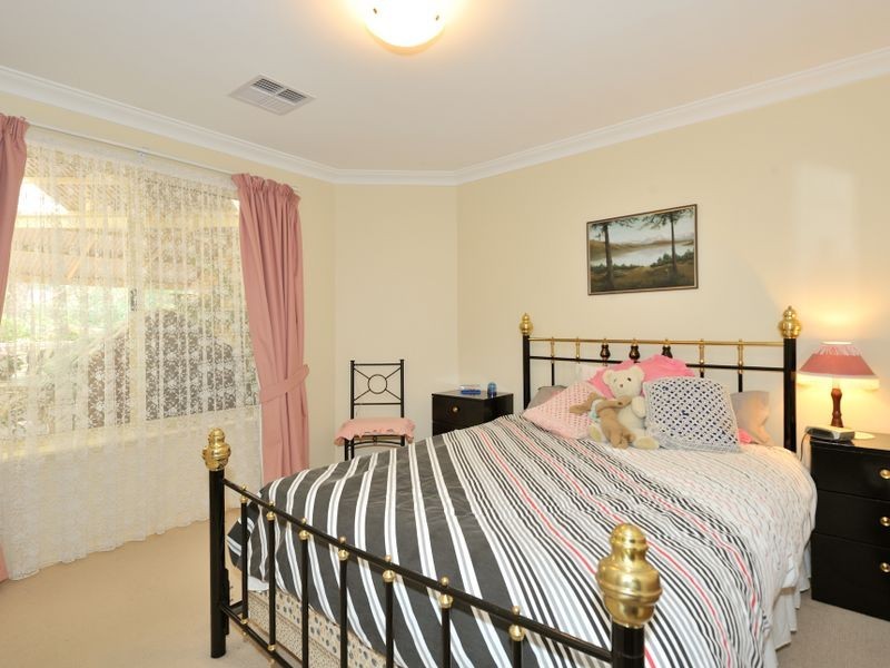 13 Baker Mews, Wellard WA 6170