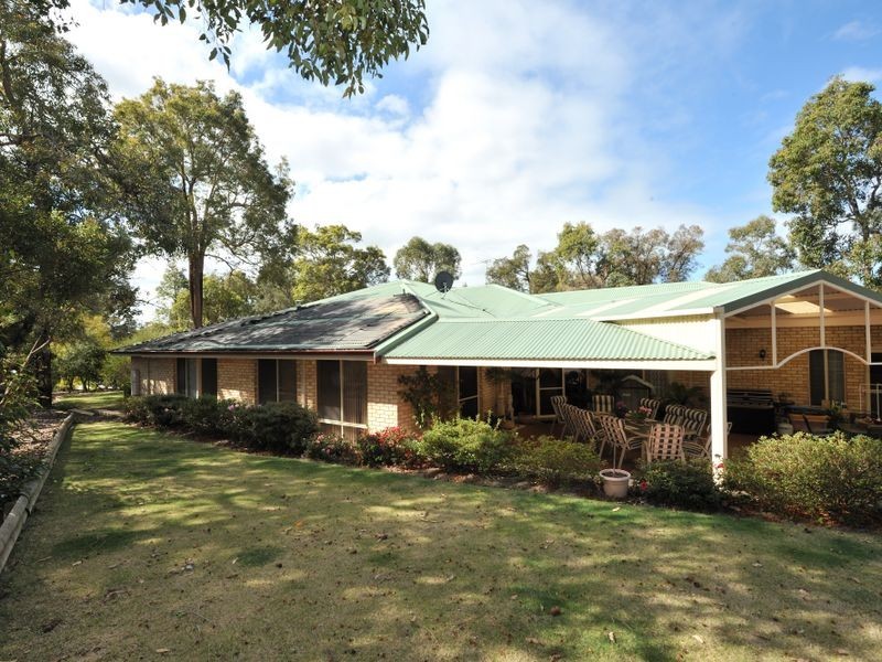 13 Baker Mews, Wellard WA 6170