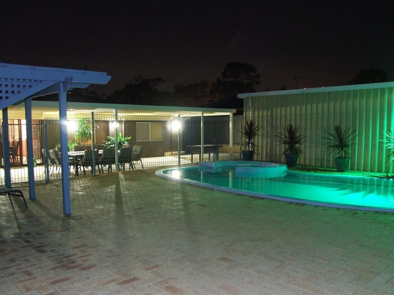 106 Sulphur Road, Parmelia WA 6167