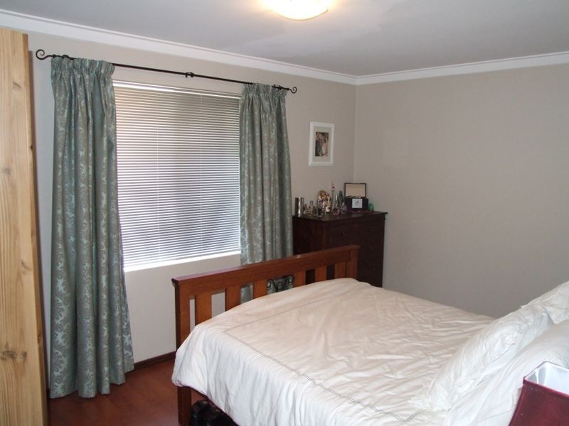 106 Sulphur Road, Parmelia WA 6167