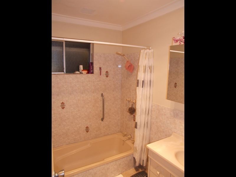 106 Sulphur Road, Parmelia WA 6167