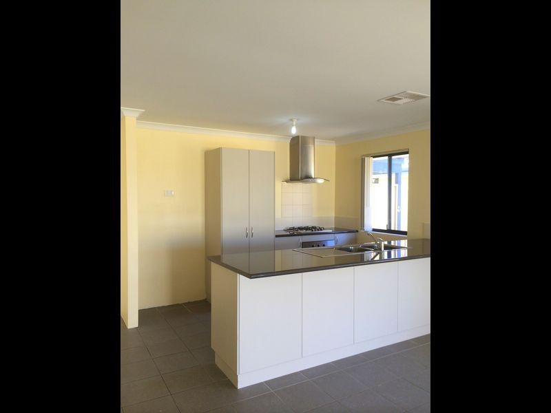 12 Antrim Way, Bertram WA 6167