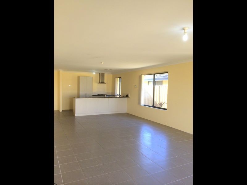 12 Antrim Way, Bertram WA 6167