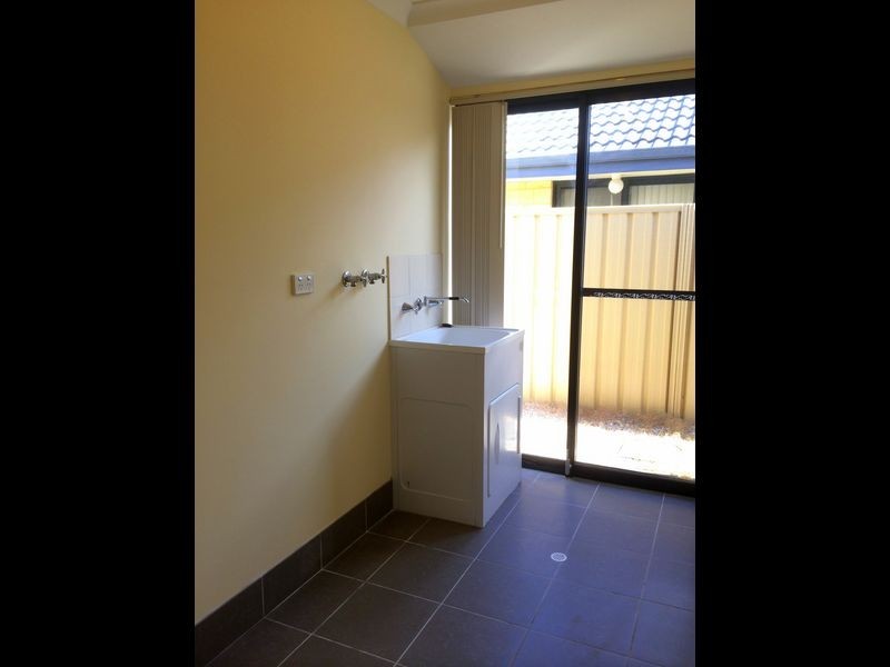 12 Antrim Way, Bertram WA 6167
