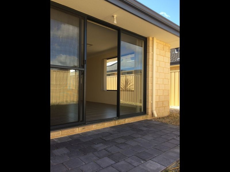 12 Antrim Way, Bertram WA 6167