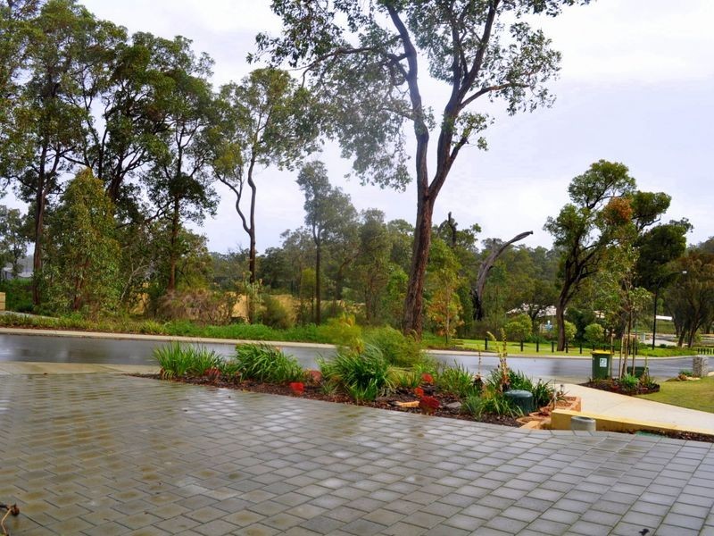 124 Beauchamp Loop, Wellard WA 6170