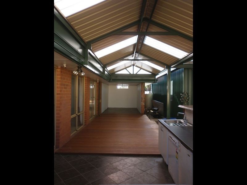 14 Cromer Gardens, Parmelia WA 6167