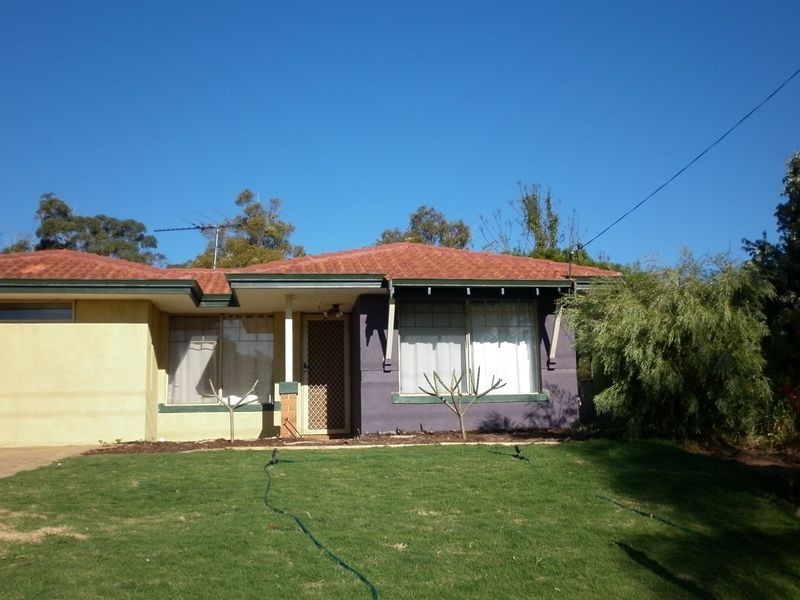 14 Cromer Gardens, Parmelia WA 6167